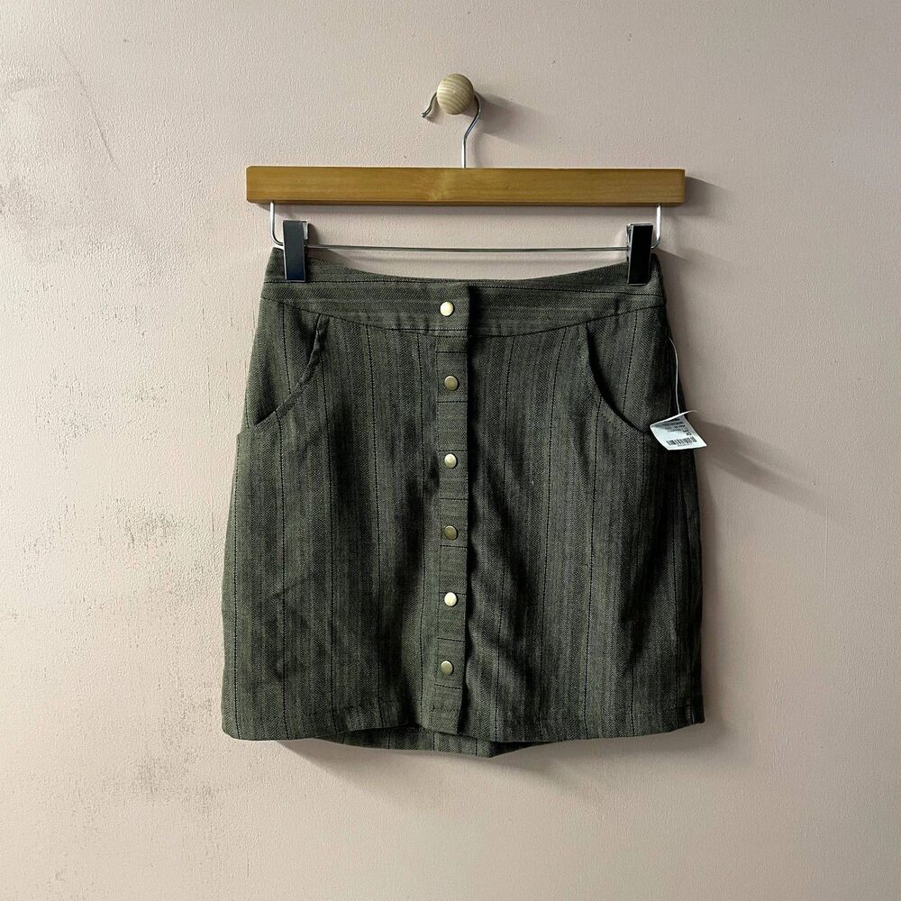 Charlotte Russe Taupe Thin-Striped Button-Front Mini Skirt NWT Size XS